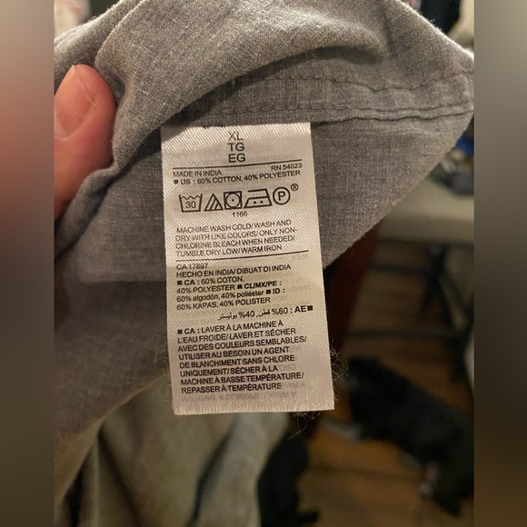 Old Navy Slim Fit Button Down - Picture 5 of 5